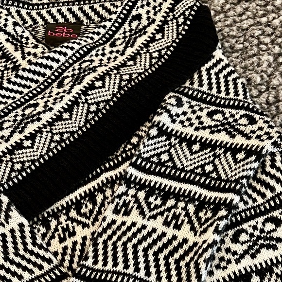 🥇 2B Bebe Black and White Sweater Cardigan - Picture 4 of 4